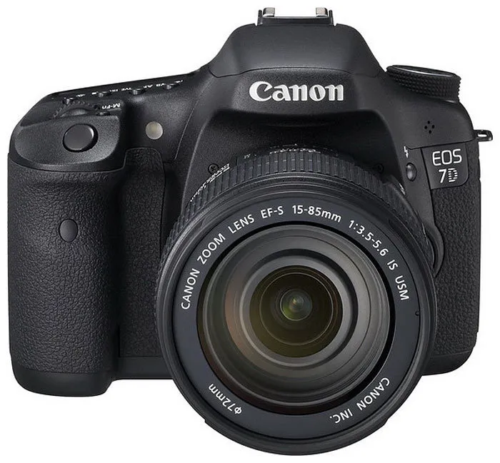 Фотоаппарат Canon EOS 7D Kit, количество отзывов: 10