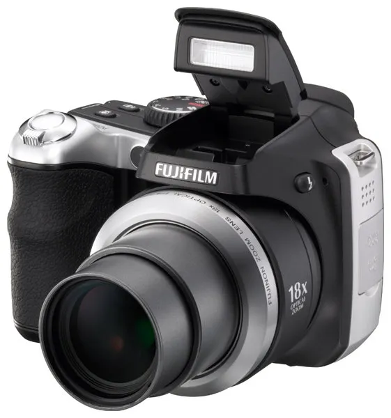 Фотоаппарат Fujifilm FinePix S8000fd, количество отзывов: 10