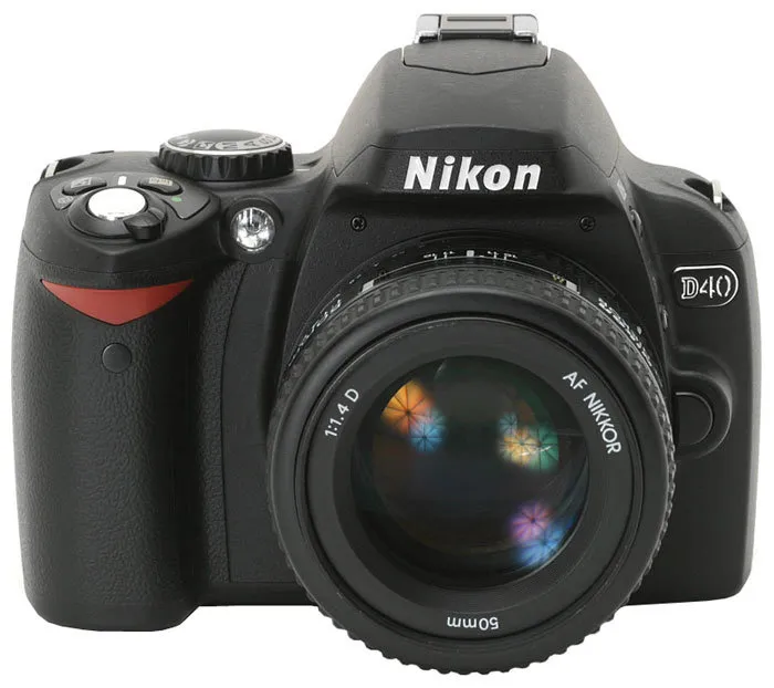 Фотоаппарат Nikon D40 Kit, количество отзывов: 10